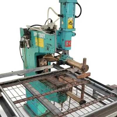 Máy hàn lưới thép bán tự động