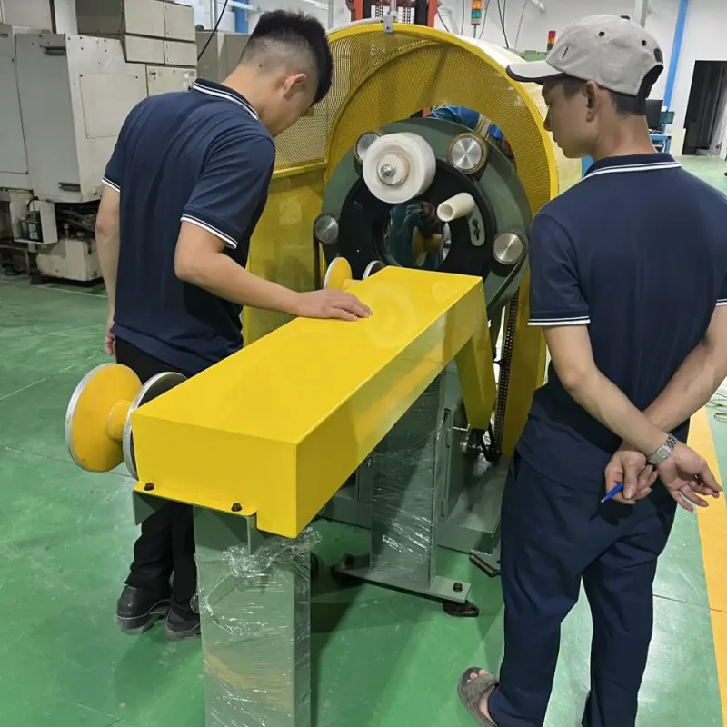 Máy cuốn màng, băng dính tự động