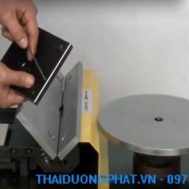 Máy vát mép thép tấm